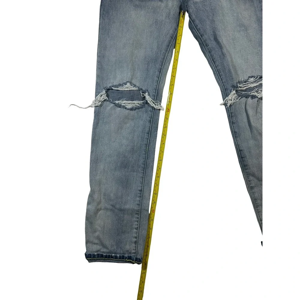 MNML Mens Distressed Knee Light Wash Blue Denim Slim Tapered Jeans Size 31